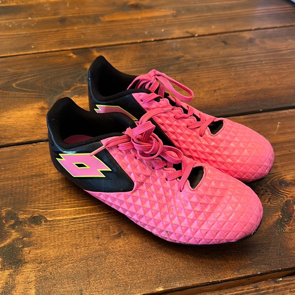 Girls soccer cleats